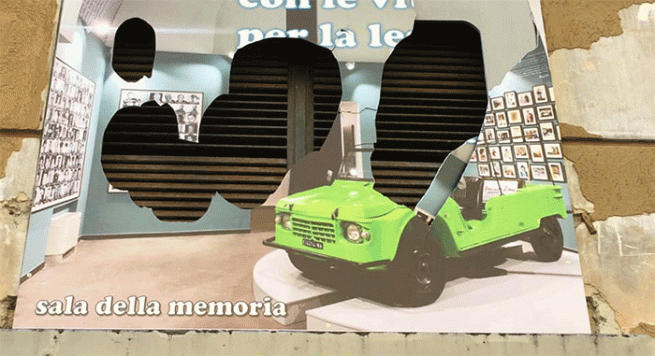 Napoli - Vandalizzato pannello raffigurante vittime innocenti criminalità e Mehari di Giancarlo Siani