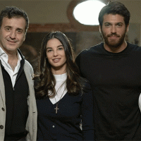 Che Dio ci aiuti: Can Yaman ringrazia su Instagram il cast della fiction su Rai 1