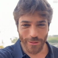 Can Yaman saluta gli amici turchi e li invita a visitare il suo Paese. Il Video