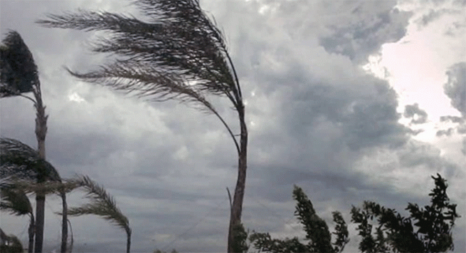 Allerta meteo: venti forti e mareggiate fino a tutto martedì 23 marzo