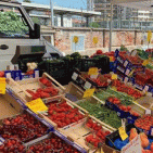 Coronavirus, consentite le attività mercatali di generi alimentari e florovivaistici 