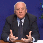 Covid, De Luca: "Con 70mila vaccinati al giorno, saremo fuori dalla pandemia per la fine dell'estate"