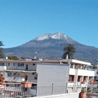 Si abbassano le temperature, torna la neve sul Vesuvio