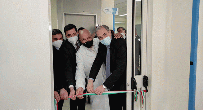 Covid Hospital di Boscotrecase, cerimonia di inaugurazione del Centro anticorpi monoclonali