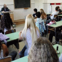 Castellammare di Stabia – Coronavirus,  posticipato a domani il rientro in aula