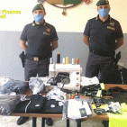 Napoli e provincia - Scoperta filiera del falso: sequestrati capi per un valore di  mezzo milione di euro