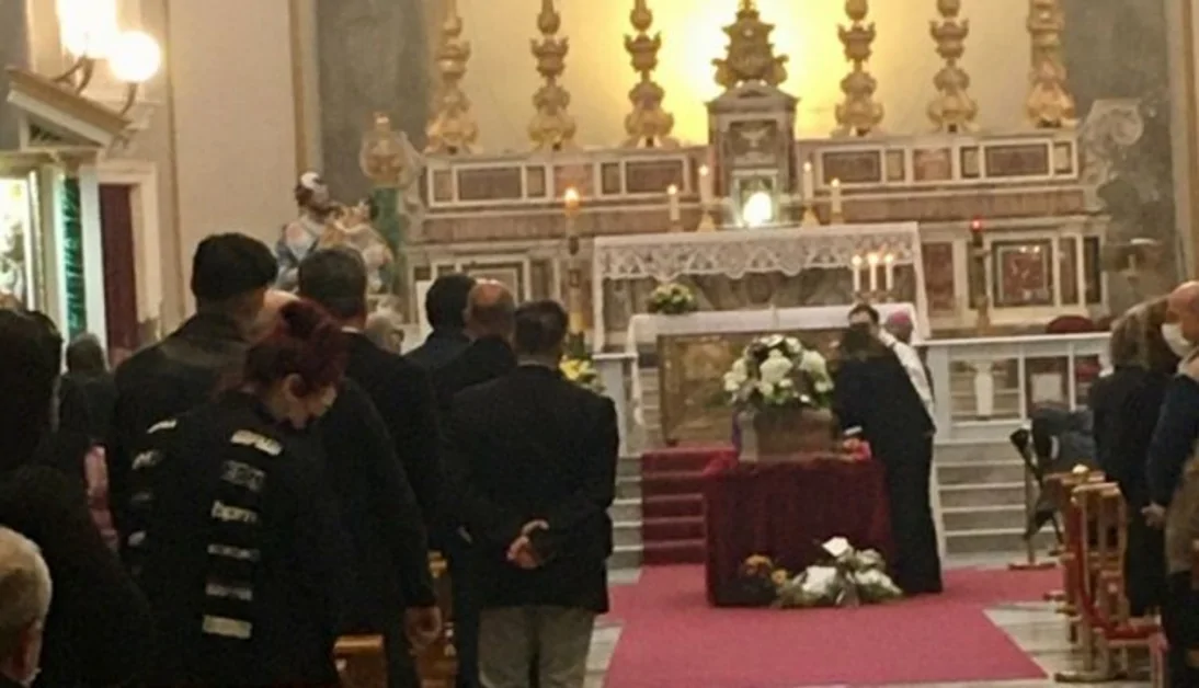 Funerali Cerrato, don Domenico Battaglia: "Gente infame che non sa cos'è il pudore"