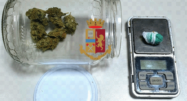 Piano di Sorrento - Detiene droga in casa, denunciato pusher