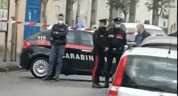 Torre Annunziata - Rimossa la bomba carta trovata stamani in via Roma