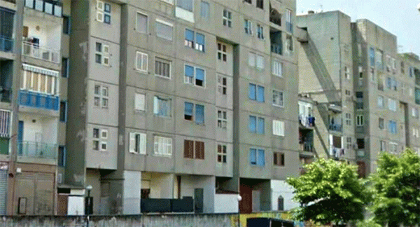 Ponticelli, quartiere sotto assedio: terza bomba e una stesa in 4 giorni