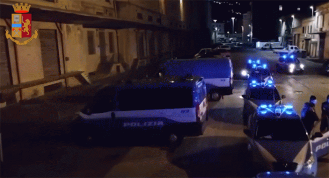 Associazione di tipo mafioso: 37 arresti nel quartiere di San Giovanni a Teduccio