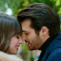 Mediaset: repliche di Bitter Sweet con Can Yaman e Özge Gürel dal 31 maggio