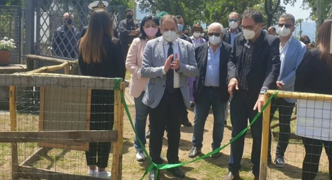 Torre Annunziata - Inaugurato il giardino della legalità a Villa Parnaso