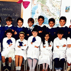 Torre Annunziata - La maestra Galbiati compie 80 anni, la lettera degli alunni oggi 40enni