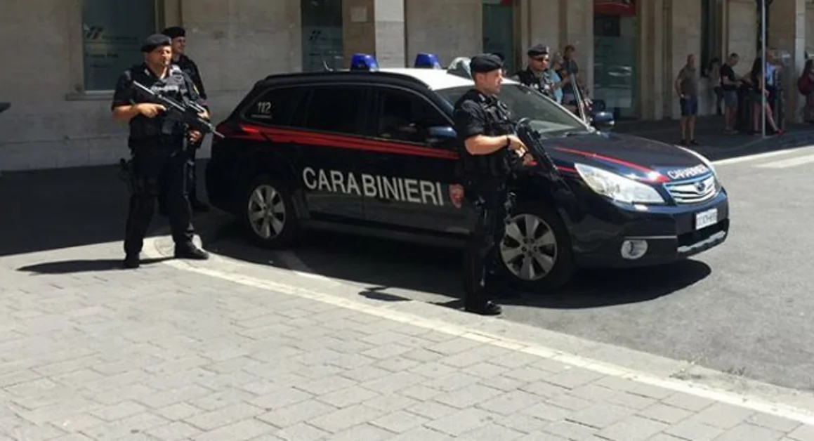Torre Annunziata - Servizio di controllo dei carabinieri: elevate 16 sanzioni
