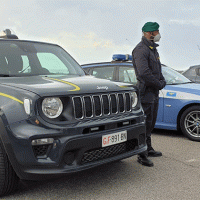 Arrestati, tra Napoli e Caserta, 31 soggetti indiziati di associazione per delinquere di stampo mafioso