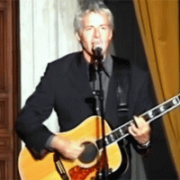 Mediaset: cantante italiano il nuovo volto di Canale 5. Ecco chi è