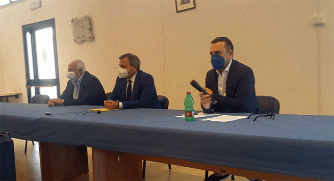 Torre Annunziata - Conferenza stampa del sindaco Ascione: "A giorni una nuova Giunta"