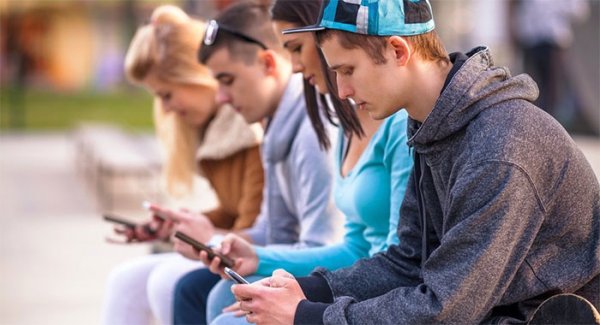 Italiani e smartphone: una passione in continua crescita
