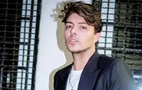 Amici: ex vincitore e giudice di Maria De Filippi indagato. Ecco chi è