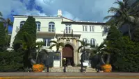 Giallo nella villa di Miami di Gianni Versace: scoperti 2 cadaveri