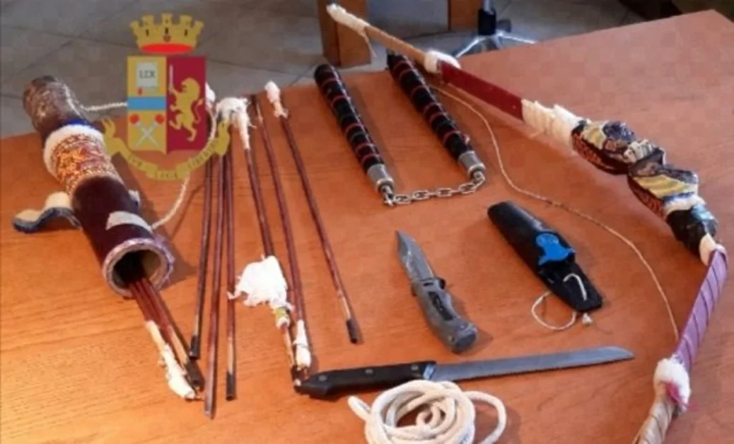 Ischia (NA) - Gira armato in strada, denunciato 57enne