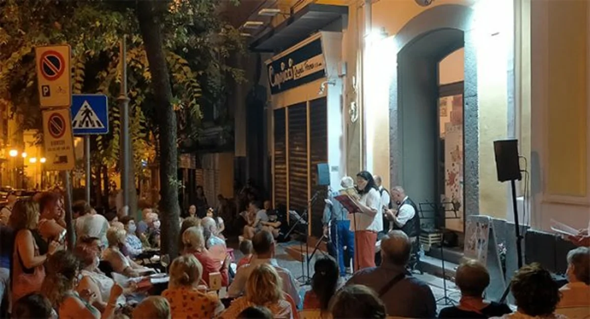 Torre Annunziata – “Voce ‘e notte” la tradizione classica napoletana in Libertà 