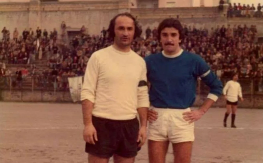 Torre Annunziata - Addio a Mimì Busiello, storica bandiera del Savoia