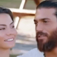 Demet Ozdemir: uno scoop travolge l’ex di Can Yaman