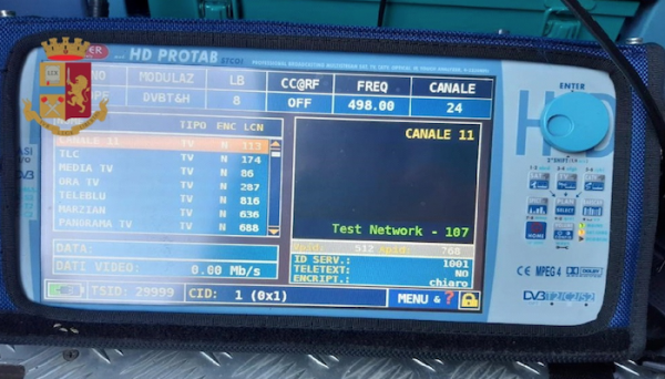 Ercolano - Scoperto alle pendici del Vesuvio impianto abusivo di trasmissione audiovisiva 