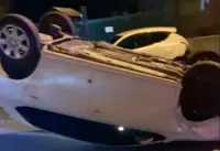 Torre Annunziata - Perde il controllo, auto si ribalta in via Vittorio Veneto