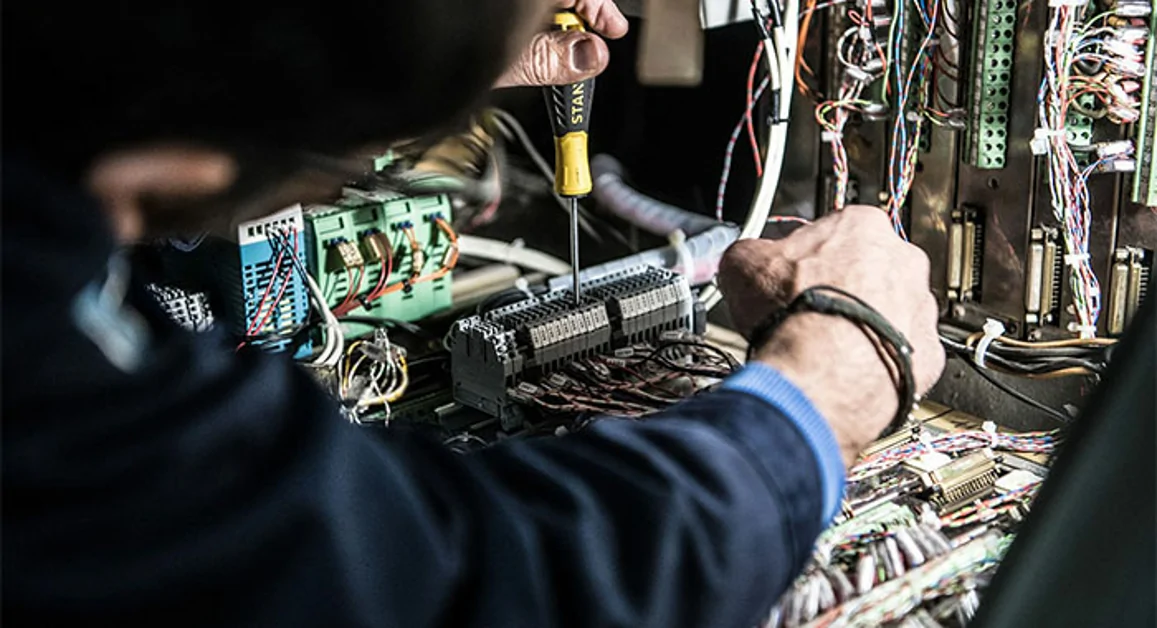 Torre Annunziata - Corso di formazione per 23 impiantisti elettrici all'IS Marconi