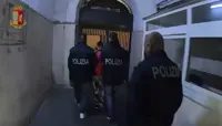 Maxi operazione di Polizia a Napoli: arrestate 10 persone, accusate di rapina e spaccio