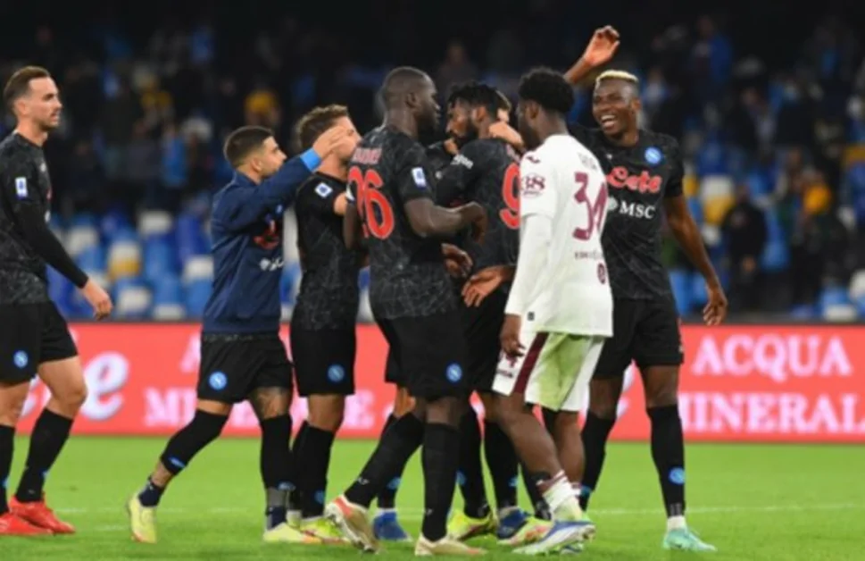 Il Napoli soffre ma vince contro un  Torino coriaceo