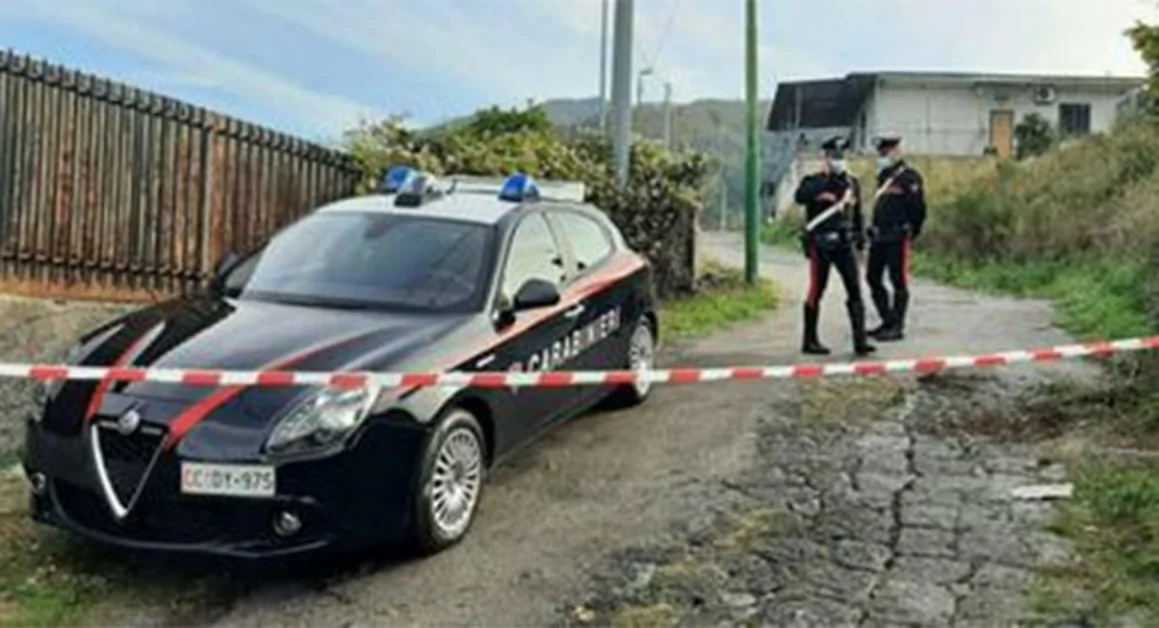 Ercolano - Uccisi a colpi di pistola due studenti incensurati. Forse scambiati per ladri