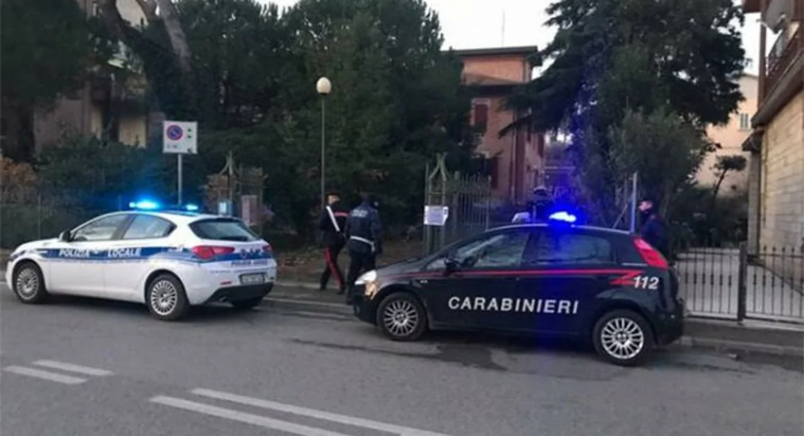 Torre Annunziata - Arrestato 42enne per rapina, denunciato commerciante e sequestrati 50 kg di alimenti