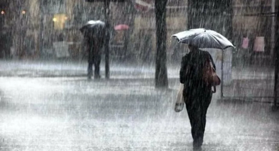 Maltempo in Campania: allerta meteo di livello Giallo per l'area Vesuviana