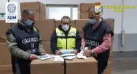 Sequestrate nel porto di Napoli più di un milione di mascherine non a norma 