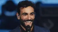 Marco Mengoni: svelato il nome del suo compagno. E’ un famoso cantante. Ecco chi è 