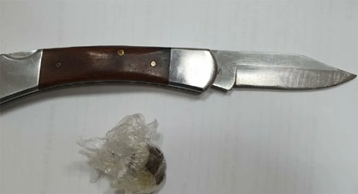 Napoli - In giro sullo scooter con un coltello a Mergellina, denunciato 22enne