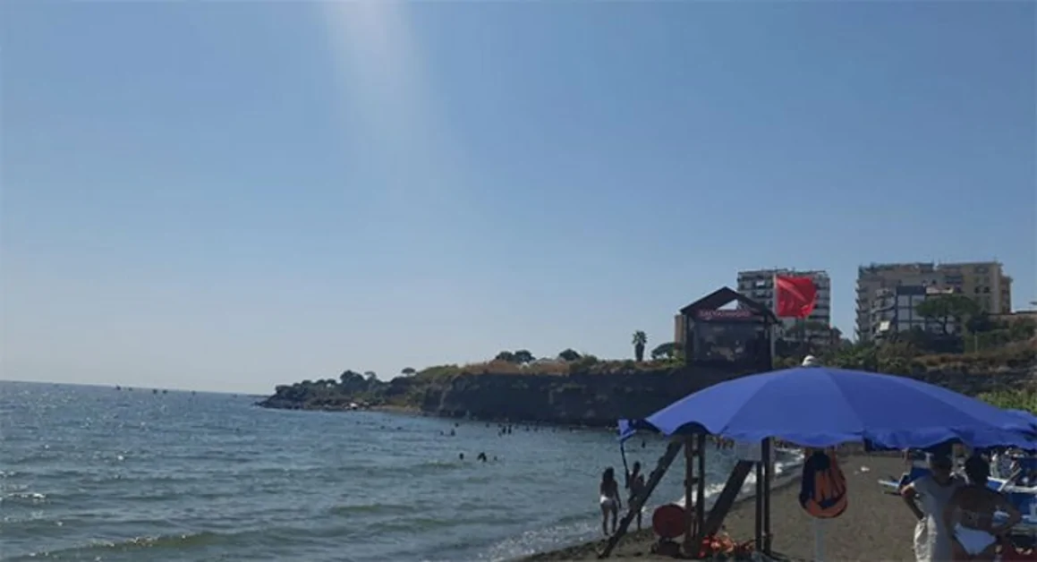 Qualità delle acque: il 97% del litorale in Campania è balneabile