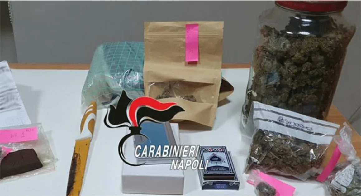 Boscoreale/Terzigno - Controlli dei carabinieri: 2 arresti e 5 denunce. Sequestrato mezzo chilo di marijuana