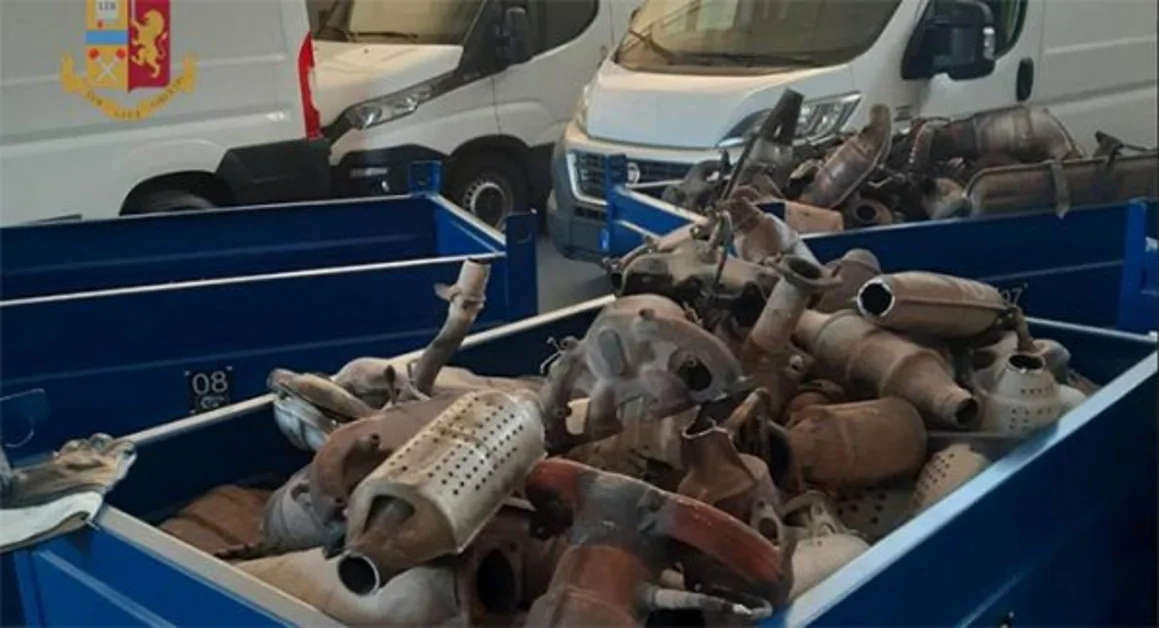 Smaltimento illecito di rifiuti, 3 denunce nel Napoletano