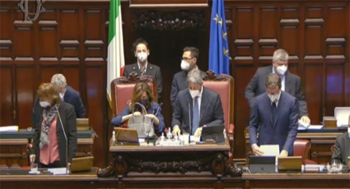 Quirinale 2022, fumata nera anche alla quarta votazione. Oltre 400 gli astenuti