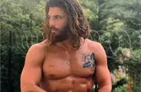 Mediaset: Can Yaman all'isola dei Famosi? Offerta shock: 70mila euro a puntata per il sì