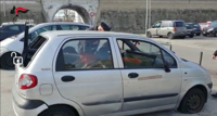 Torre Annunziata - Ricettazione e riciclaggio di auto rubate, 17 misure cautelari