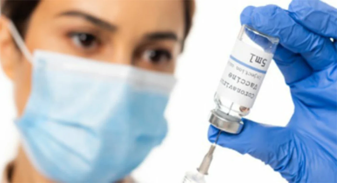 Castellammare di Stabia - Vaccinazioni anti-Covid, mini hub in tutte le scuole superiori