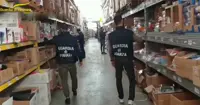 Maxi sequestro di articoli per la casa, oltre 6 milioni di pezzi ritirati dal mercato. Depositi anche nel Napoletano