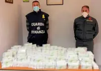 Tamponi e mascherine non conformi, sequestro della GdF ad Ischia