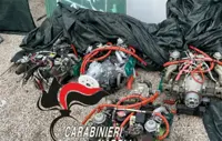 Controlli dei Carabinieri nei campi rom di Giugliano, trovati motori di aerei
